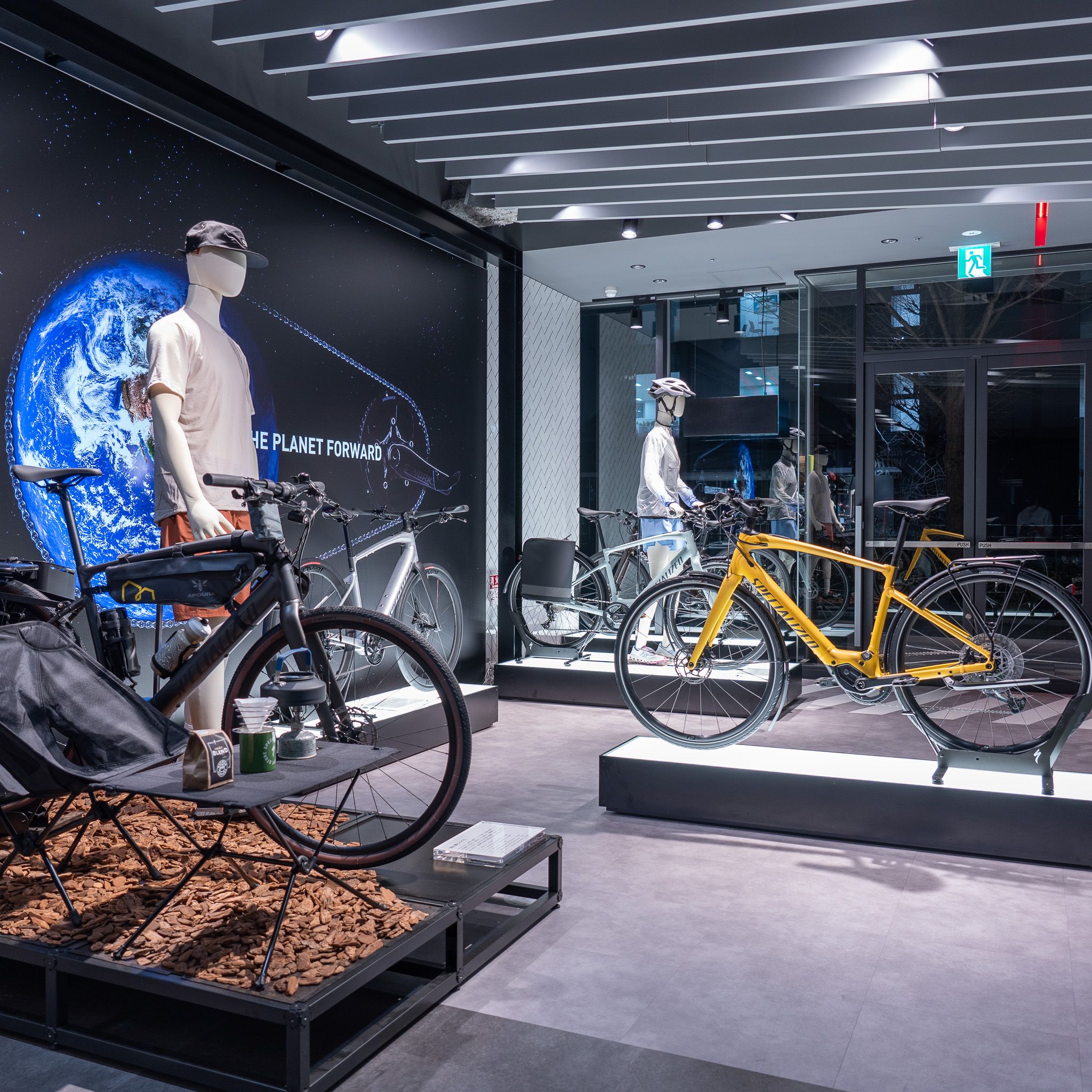 スペシャライズド銀座 期間限定Vado ストア「e-Bikeで広がる世界」
