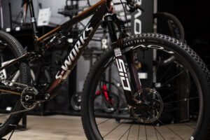 最速のその先へ。オフロードで最も速いEpic 8が新登場！